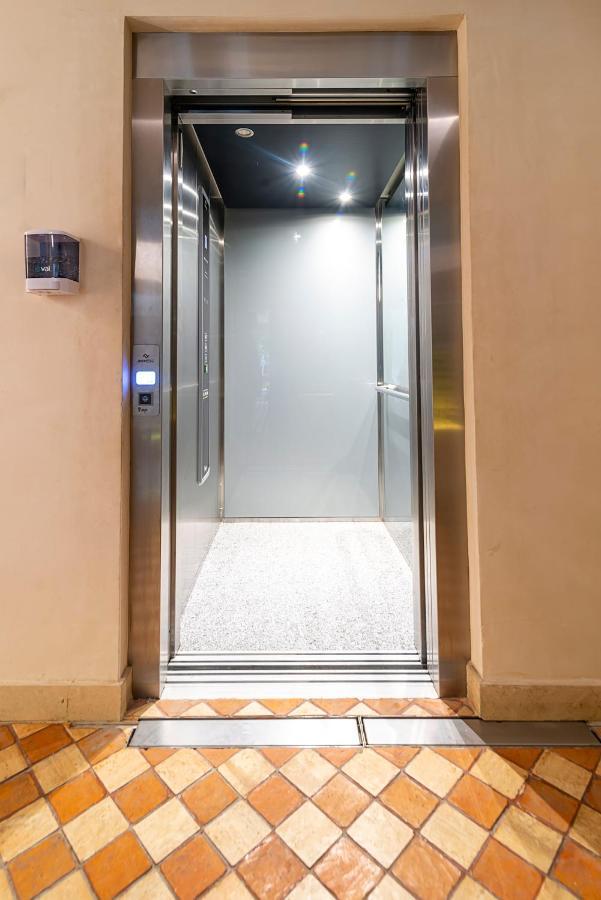 205 Perfect Location 3 Bedrooms Apartment 툴룸 외부 사진